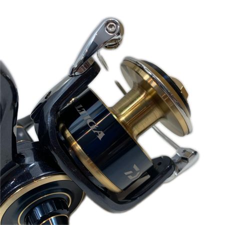  DAIWA ダイワ 釣り用品 リール スピニングリール 20ソルティガ 18000-H 箱・袋付 00065008
