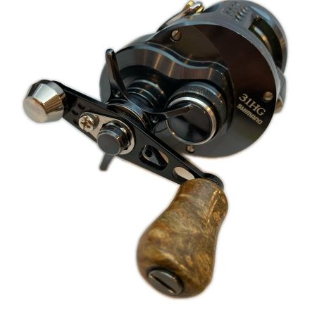  SHIMANO シマノ ベイトリール  24カルカッタコンクエスト シャローエディション 31HG キズ有 NSクラフトハンドル、ハンドルノブ花梨 046741