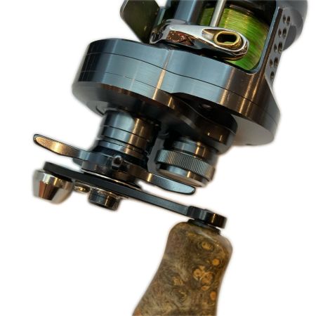  SHIMANO シマノ ベイトリール  24カルカッタコンクエスト シャローエディション 31HG キズ有 NSクラフトハンドル、ハンドルノブ花梨 046741