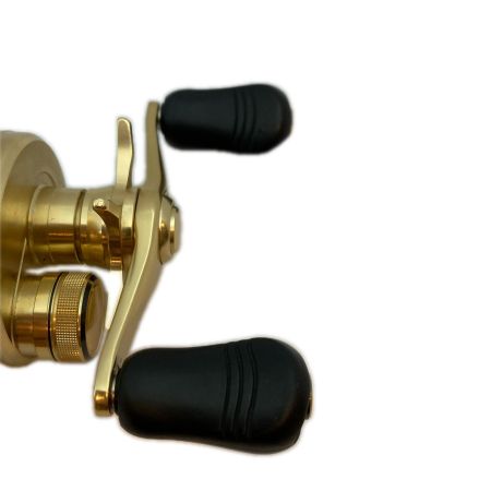  SHIMANO シマノ ベイトリール  15カルカッタコンクエスト 201HG キズ有  03440