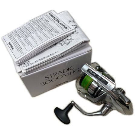  SHIMANO シマノ スピニングリール  19ストラディック 3000MHG 程度A 04021