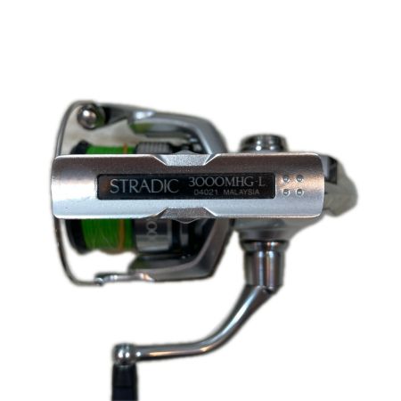  SHIMANO シマノ スピニングリール  19ストラディック 3000MHG 程度A 04021