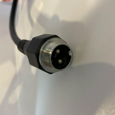 DAIWA ダイワ バッテリー  充電器付 BM2000