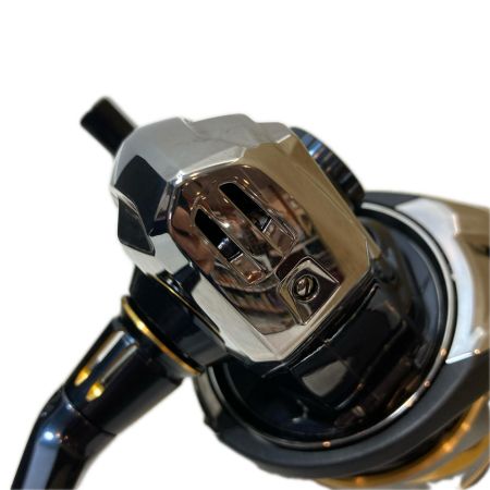 SHIMANO シマノ スピニングリール  キズ有 程度B 箱付 20ステラSW18000HG 04080
