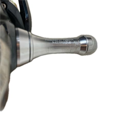SHIMANO シマノ スピニングリール 17ツインパワーXD 4000XG 程度B ゴメクサスノブ・スタンド付き 03747
