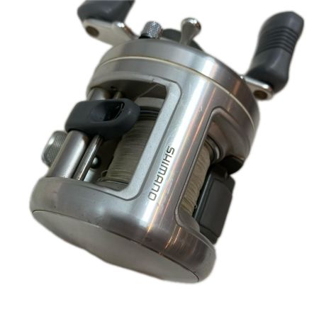 SHIMANO シマノ ベイトリール  キズ有 程度B 92カルカッタ100 RH331