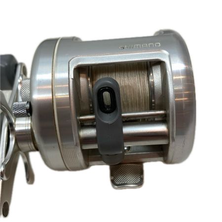 SHIMANO シマノ ベイトリール  キズ有 程度B 92カルカッタ100 RH331