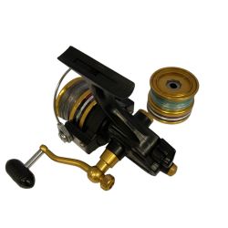 penn ペン スピニングリール  キズ有 程度B グラファイト Bランク