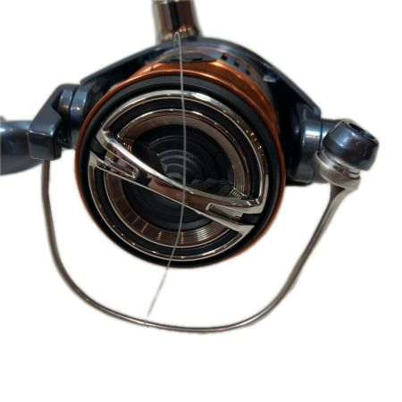 SHIMANO シマノ スピニングリール  26ナスキー C3000HG 程度A 048141