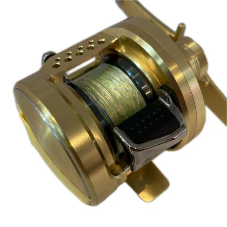SHIMANO シマノ ベイトリール  14オシアコンクエスト 200HG 程度B 03300