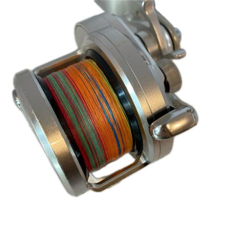 SHIMANO シマノ ベイトリール  11オシアジガー 2000NR-HG 程度B 02762
