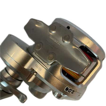 SHIMANO シマノ ベイトリール  11オシアジガー 2000NR-HG 程度B 02762