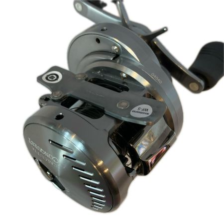 SHIMANO シマノ ベイトリール   20カルカッタコンクエストDC 201HG キズ有 箱付 04040
