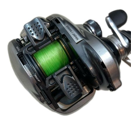 SHIMANO シマノ ベイトリール  13メタニウム キズ有 程度B 03044