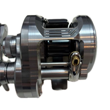 SHIMANO シマノ ベイトリール  26カルカッタコンクエストDC 200XG 美品 程度A 048752