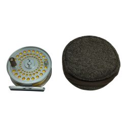 ΣΣ ufmウエダ CANTATA カンタータ 2300 フライリール Bランク