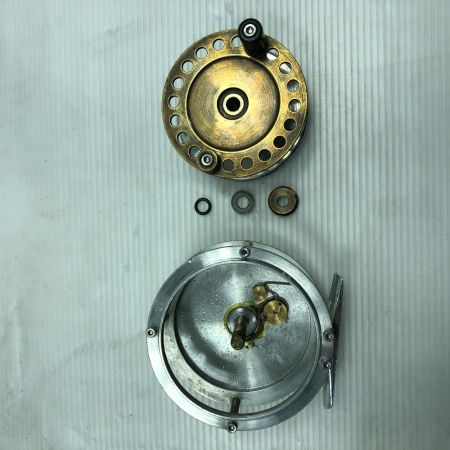  やまめ工房 Yamame Studio ハンドメイド フライリール 収納ポーチ付