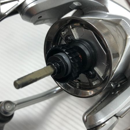  SHIMANO シマノ スピニングリール STRADIC 19ストラディック 2500SHG 04017