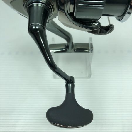  SHIMANO シマノ スピニングリール 22ステラ3000MHG 043931
