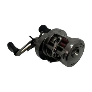 SHIMANO シマノ ベイトリール 17カルカッタコンクエスト BFS HG-R キズ