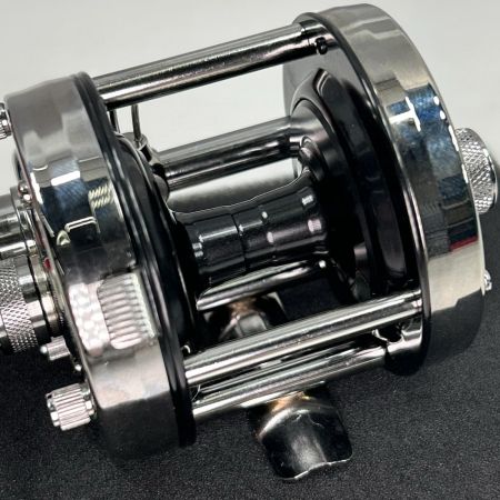 ABU×ディスプラウト ベイトリール アンバサダー5501CSロケット ミラークローム