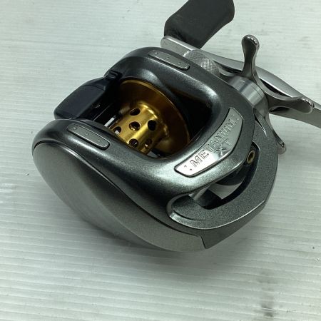  SHIMANO シマノ ベイトリール 05メタニウム XT 01899