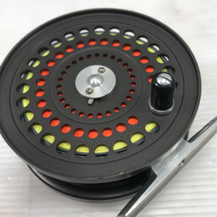 ΣΣORVIS オービス フライリール C.F.O.V 替スプール2個付き ORVIS オービス フライリール C.F.O.V 替スプール2個付き - 中古釣り