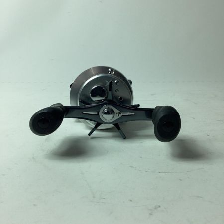 SHIMANO シマノ ベイトリール 02916 12オシア カルカッタ200PG 本体のみ