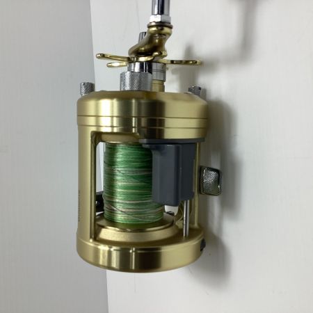 SHIMANO シマノ ベイトリール カルカッタ小船1000 RF301