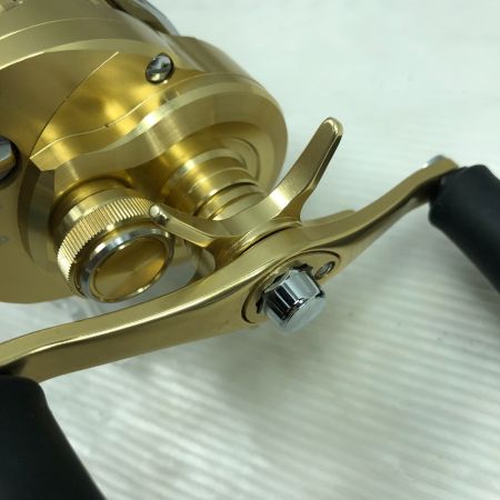  SHIMANO シマノ ベイトリール 23カルカッタコンクエストMD 300XGLH 045935