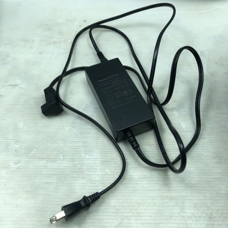  MAKITA マキタ 工具 保冷温庫 CW180D ブルー