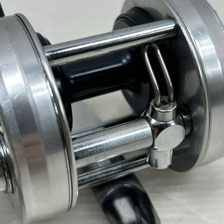 ABU ベイトリール アンバサダー2500C