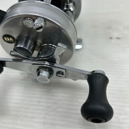 ABU ベイトリール アンバサダー2500C
