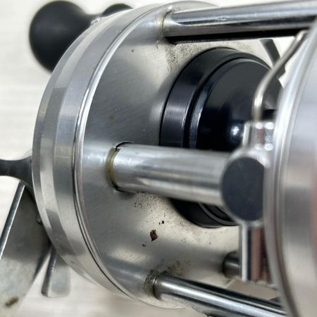 ABU ベイトリール アンバサダー2500C
