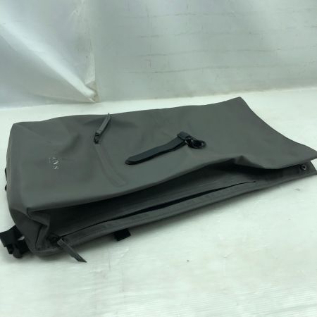  RAINS レインズ ロールトップリュックサック 防水PU