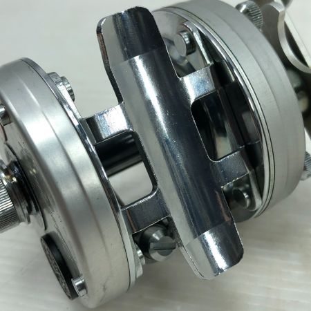  DAM ダム ベイトリール クイック700B チャンピオン