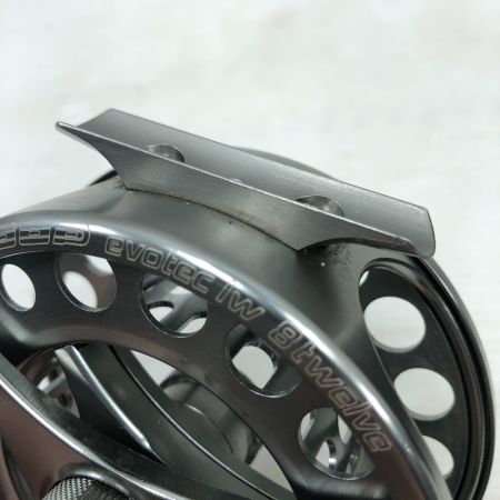  LOOP ループ フライリール evotec LW 8Twelve