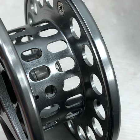  LOOP ループ フライリール evotec LW 8Twelve