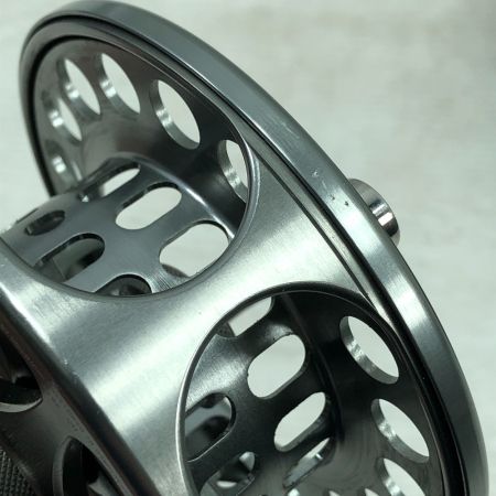  LOOP ループ フライリール evotec LW 8Twelve