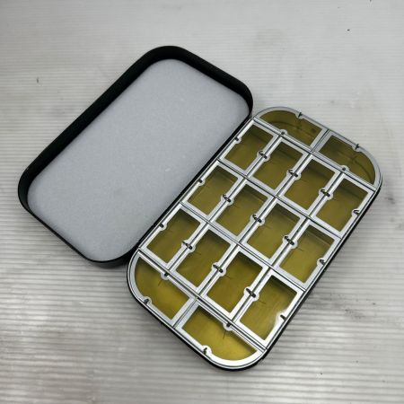  リチャードホイットレー ケース フライボックス