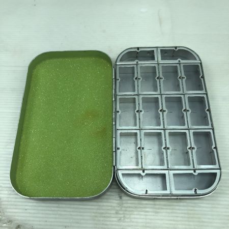  Richard Wheatley リチャード・ホイットレー アルミフライボックス フライケース (3)