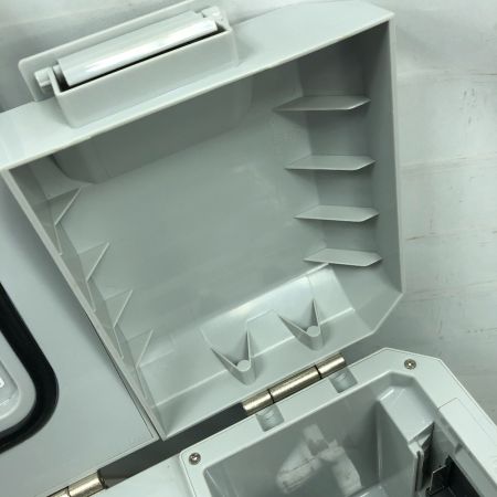  MAKITA マキタ 保冷温庫 MAKITA CW003G ブルー アダプター付 コードレス式 18v CW003G ブルー