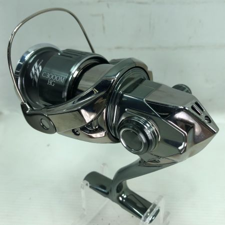  SHIMANO シマノ スピニングリール 22ステラ C3000MHG 043917