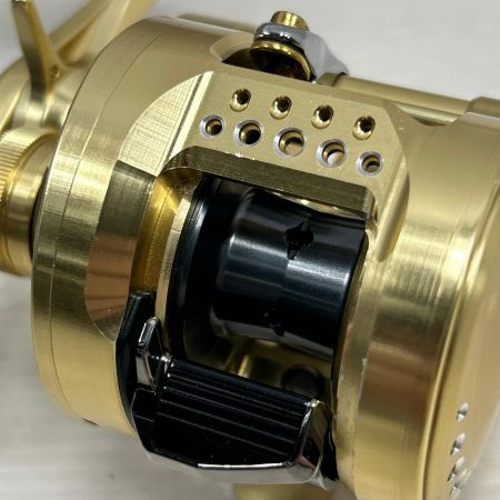 SHIMANO シマノ ベイトリール 21カルカッタコンクエスト 101HG 04237