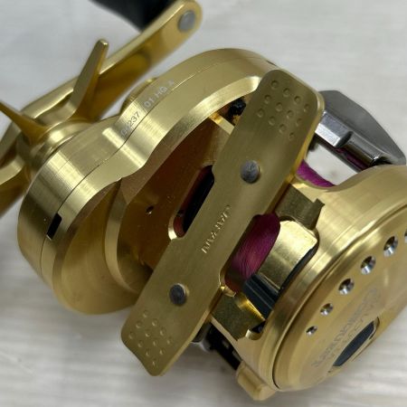 SHIMANO シマノ ベイトリール 21カルカッタコンクエスト 101HG 04237 （2）