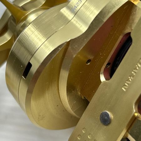 SHIMANO シマノ ベイトリール 21カルカッタコンクエスト 101HG 04237 （2）