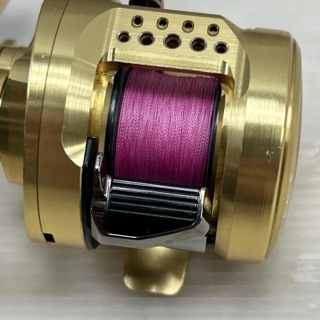 SHIMANO シマノ ベイトリール 21カルカッタコンクエスト 101HG 04237 （2）