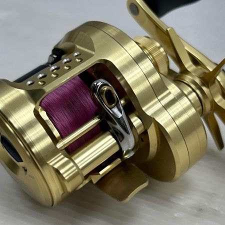SHIMANO シマノ ベイトリール 21カルカッタコンクエスト 101HG 04237 （2）