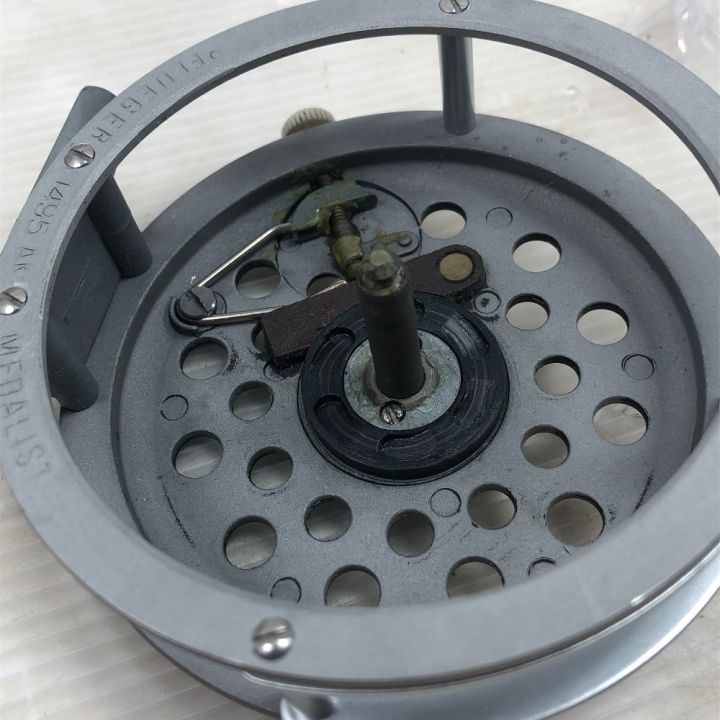 PFLUEGER フルーガー フライリール メダリスト 1495AK 1495 - 中古釣り