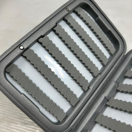  SIMMS シムス フライボックス